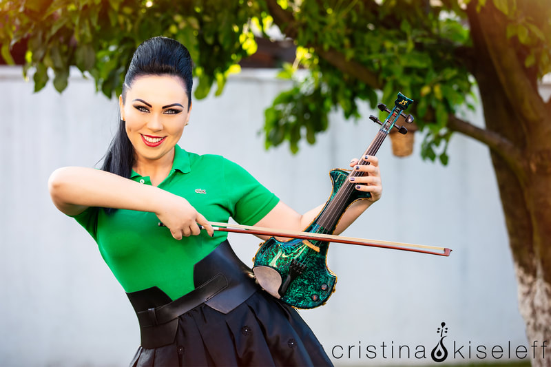 Cristina Kiseleff Electric Violinist Performing Samba do Brasil violin cover
